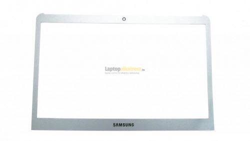 Samsung NP530 gyári használt laptop LCD keret, BA75-03710A